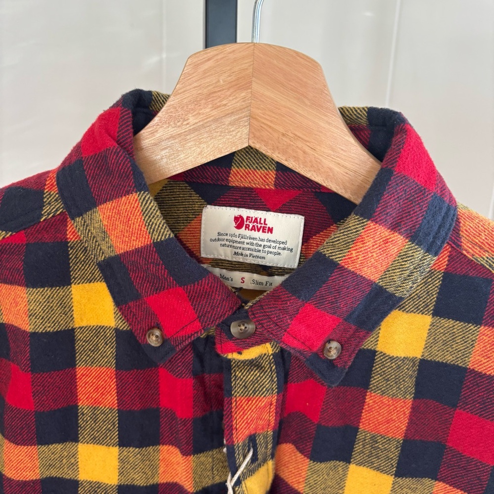 Fjallraven Skog NWT Men’s Small Slim Fit Plaid Flannel Shirt True Red Cotton